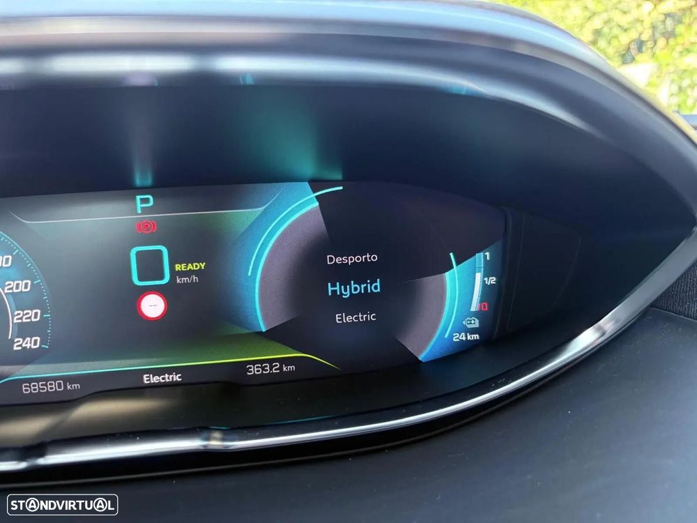 Peugeot 3008 1.6 Hybrid GT e-EAT8 - 44