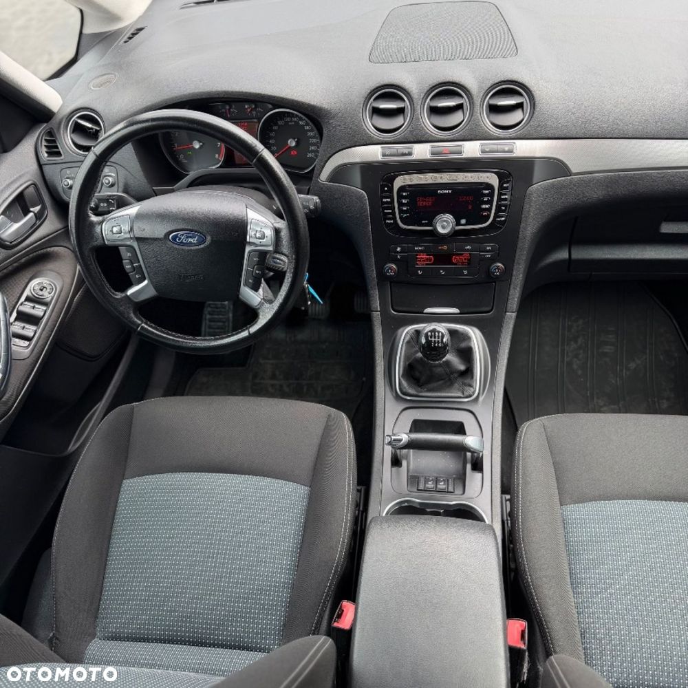 Ford Galaxy - 29