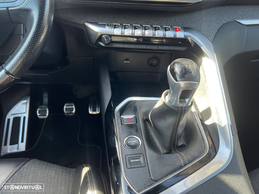 Peugeot 3008 - 13