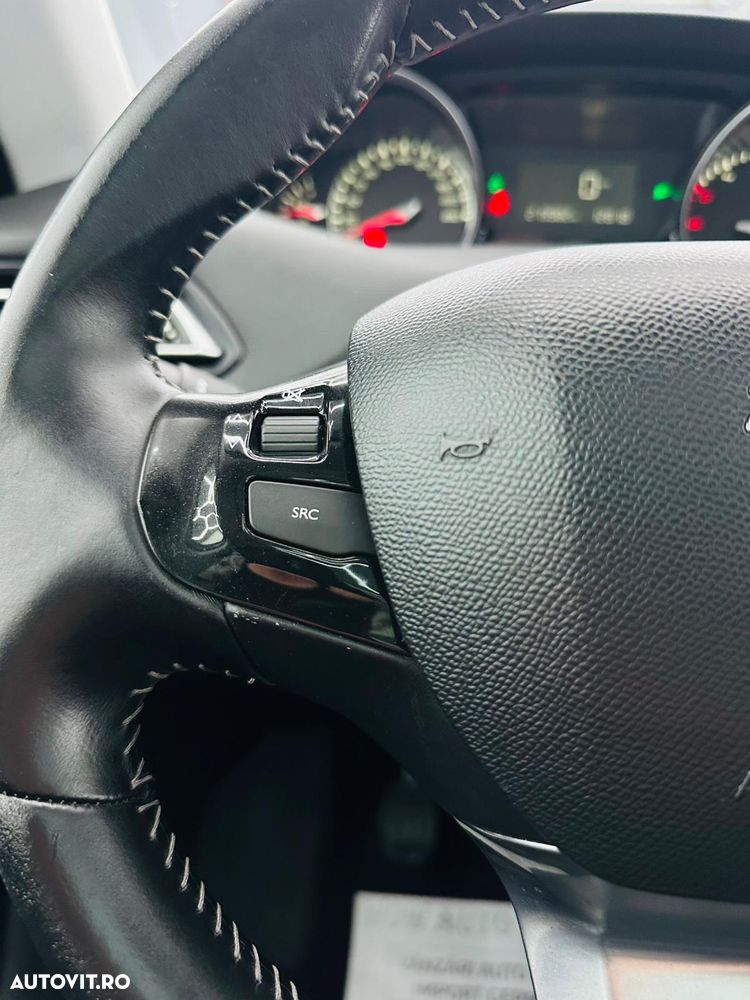 Peugeot 308 e-HDi 115 Stop & Start Allure - 29