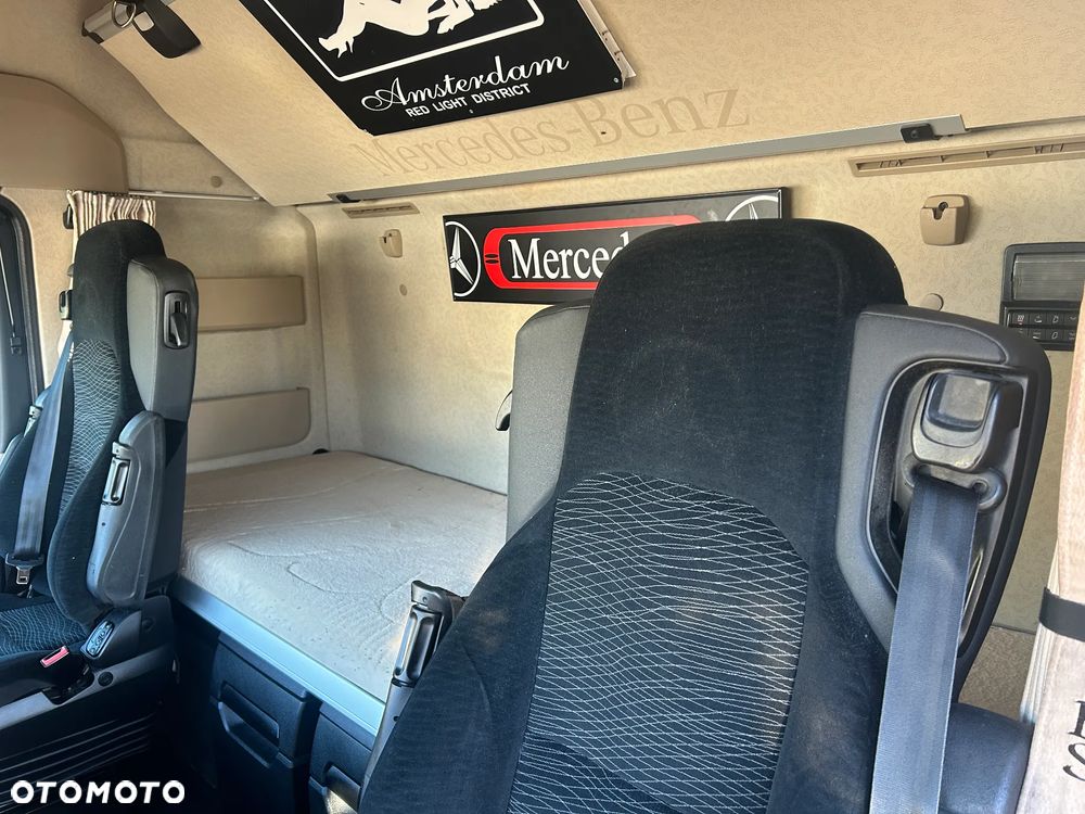 Mercedes-Benz ACTROS 1848 GIGASPACE + SCHMITZ 2017 ZESTAW CAŁY CZARNY / RETARDER / NOWY TACHOGRAF / KSENONY / FULL SPOJLERY / 2 ZBIORNIKI PALIWOWE / SCHMITZ JOLODA / ZAMKNIĘCIE CELNE - 17