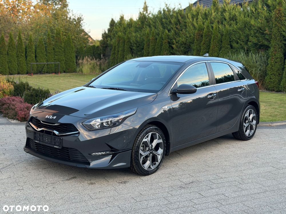 Kia Ceed - 22
