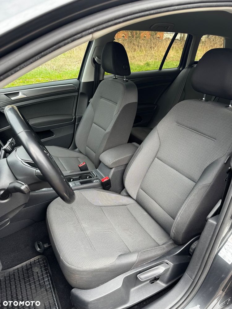 Volkswagen Golf 1.6 TDI BMT Comfortline - 10