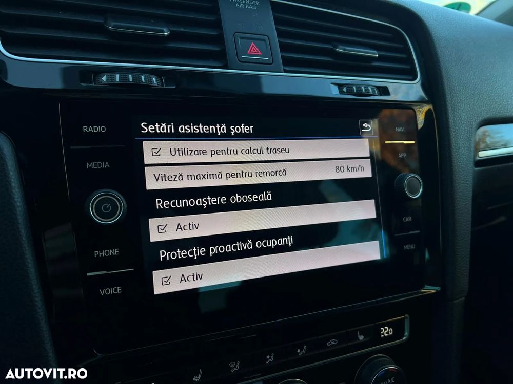 Volkswagen Golf 1.5 TSI DSG Highline - 23