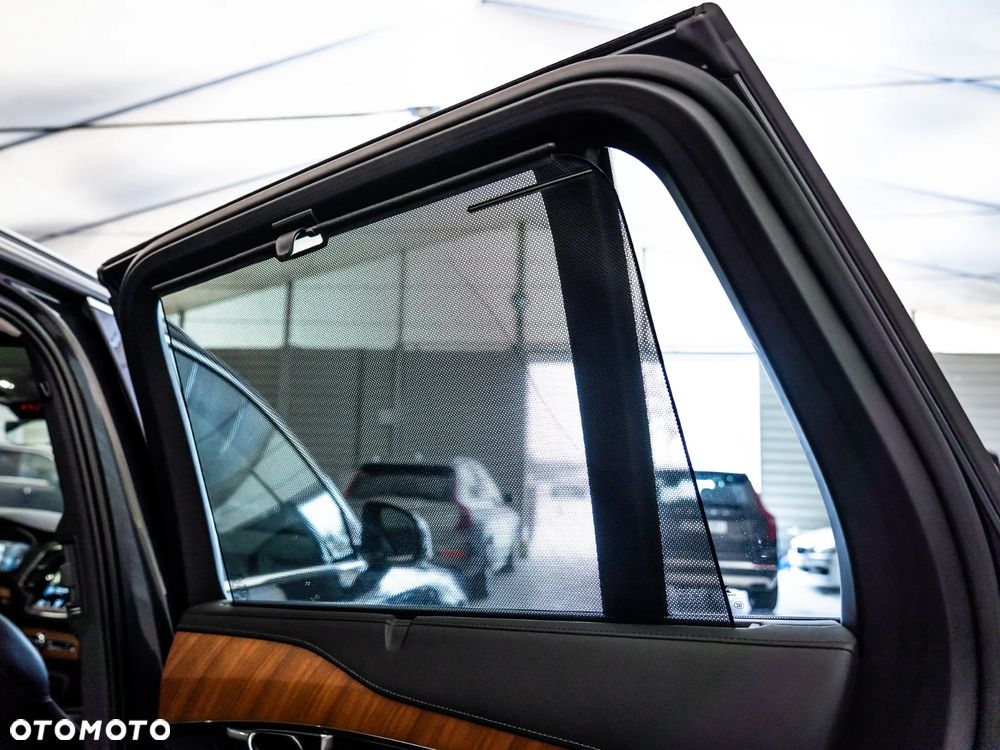 Volvo XC 90 T8 AWD Plug-In Hybrid Inscription 7os - 37