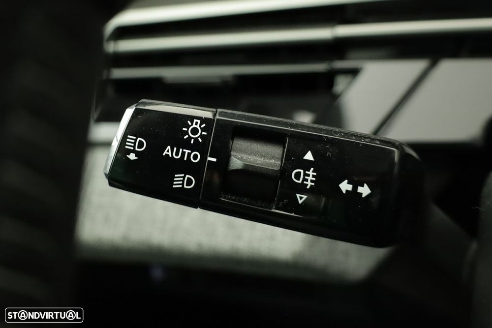 Peugeot 5008 1.2 Hybrid Allure e-DCS6 - 15