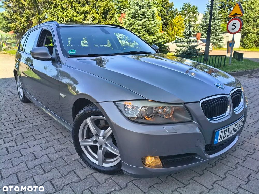 BMW Seria 3 320d DPF Edition Sport - 10