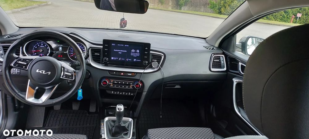 Kia Ceed 1.5 T-GDI L - 10