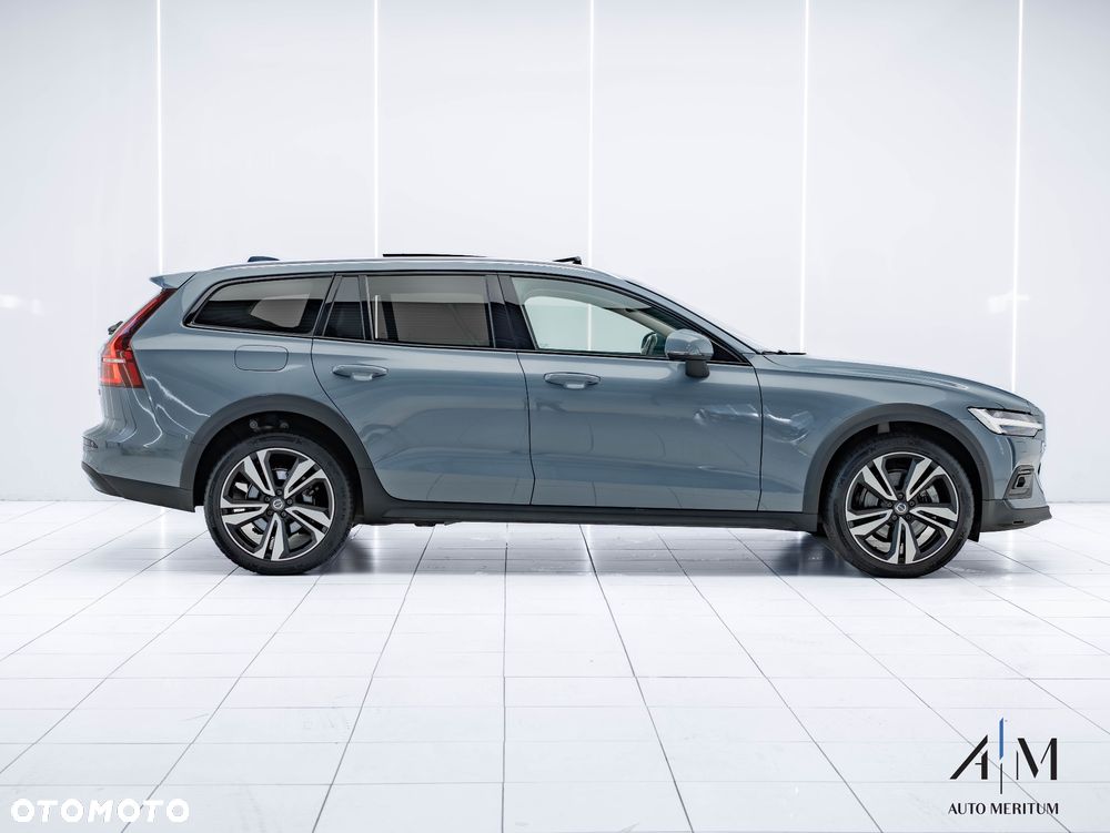 Volvo V60 Cross Country B4 D AWD Geartronic - 7