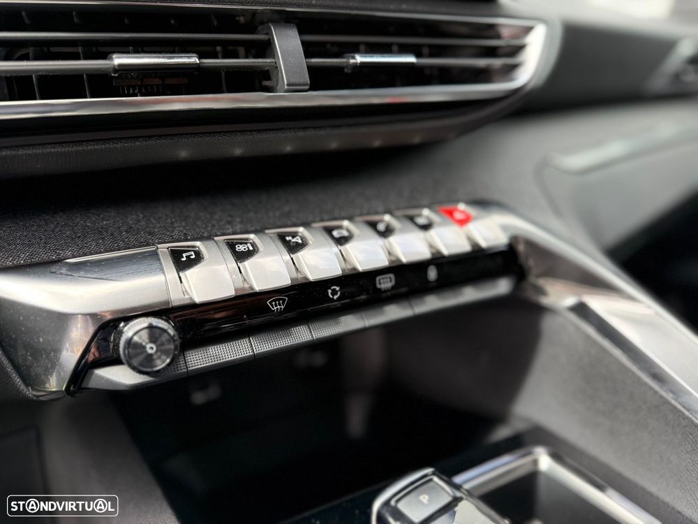 Peugeot 5008 1.5 BlueHDi Allure Pack EAT8 - 18