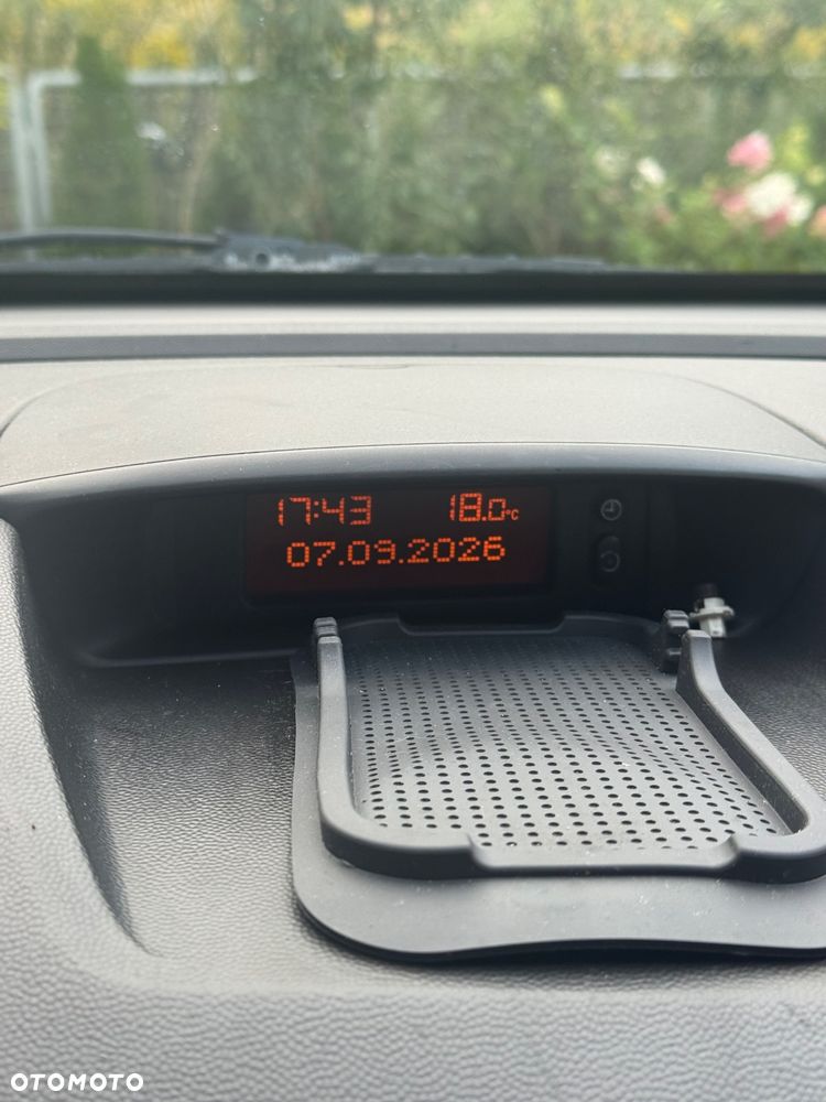 Opel Meriva 1.6 Cosmo - 13
