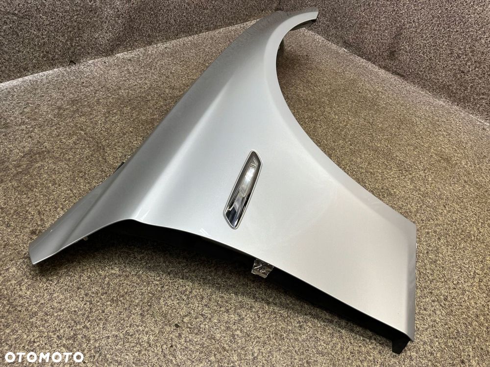 Blotnik prawy przod przedni kierunkowskaz BMW F11 F10 354 srebrny LADNY - 3