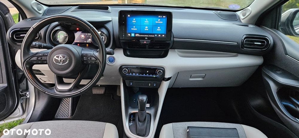 Toyota Yaris Hybrid 1.5 Executive - 10
