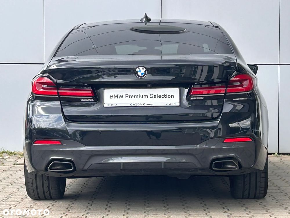 BMW Seria 5 530d xDrive mHEV M Sport sport - 10