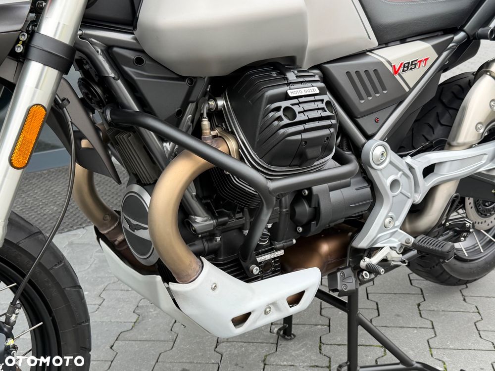 Moto Guzzi V85 - 39