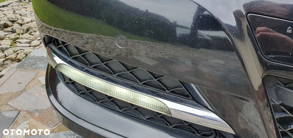 Mercedes-Benz Klasa C 180 BlueEFFICIENCY Elegance - 26
