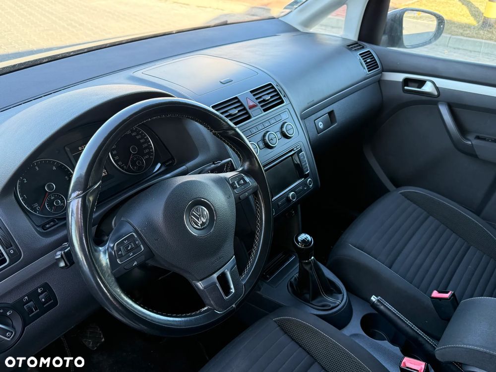 Volkswagen Touran 1.6 TDI DPF BlueMotion Technology Comfortline - 14