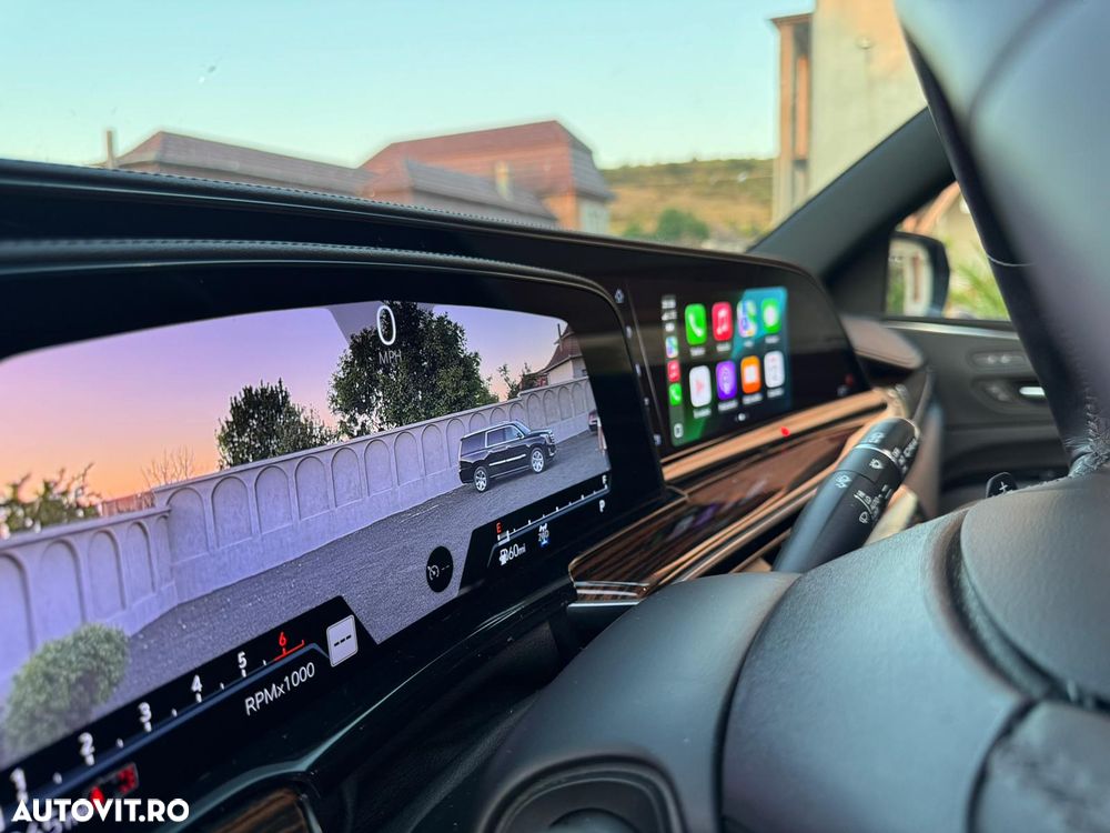 Cadillac Escalade - 9