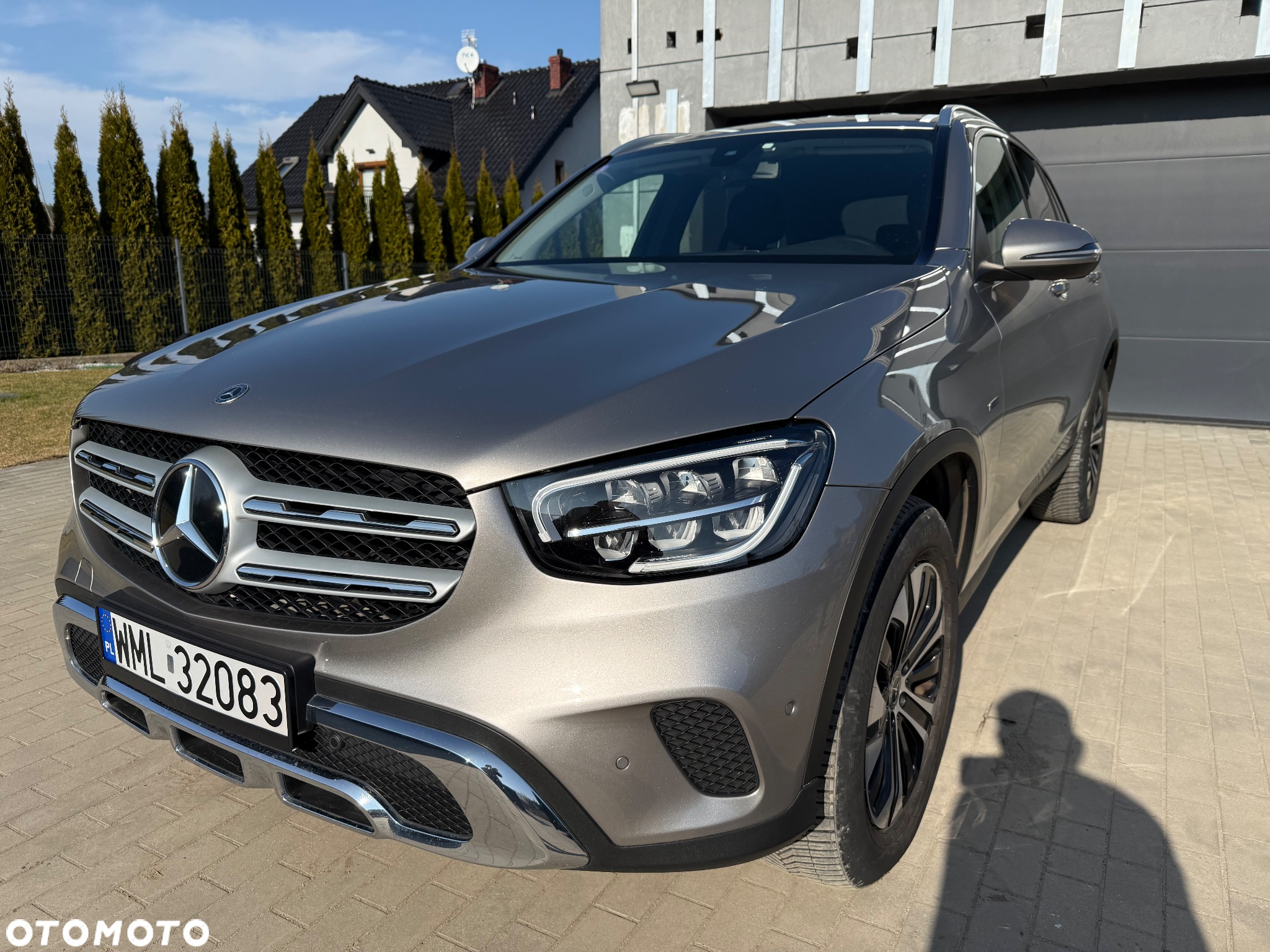 Mercedes-Benz GLC 300 e 4-Matic Business Edition - 3