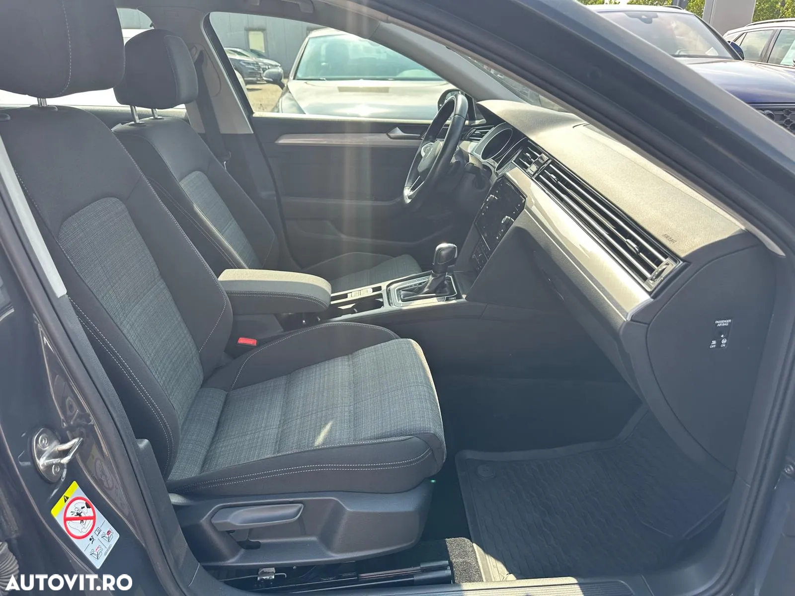 Volkswagen Passat 2.0 TDI DSG Comfortline - 21