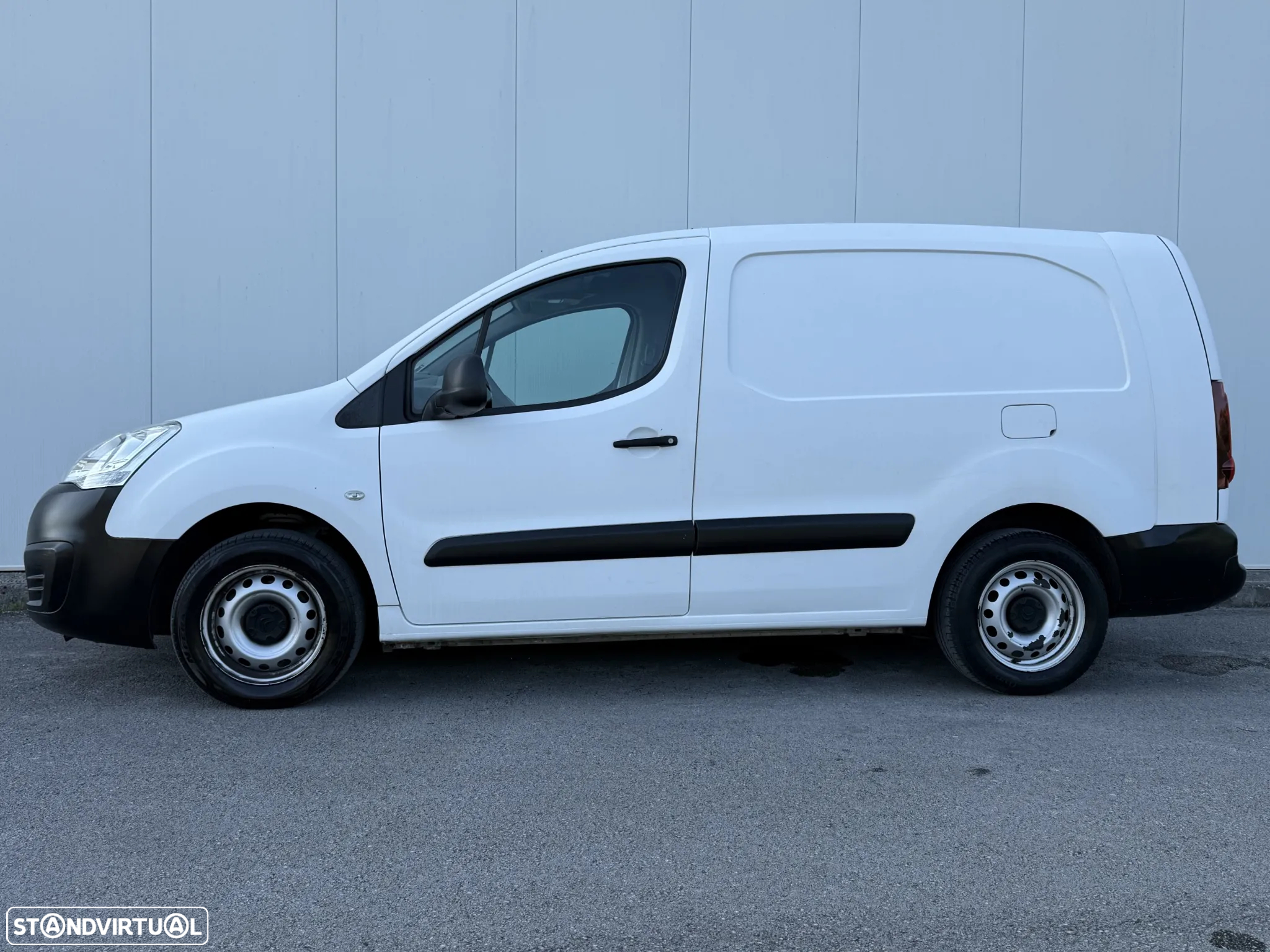 Citroën Berlingo 1.6 BlueHDi 100 Longa - 24
