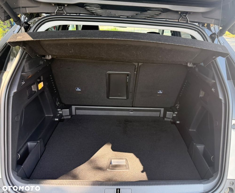 Peugeot 3008 1.2 PureTech GPF Allure S&S - 22