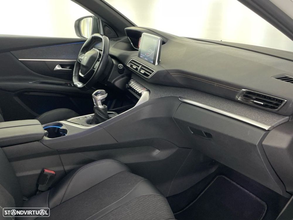 Peugeot 3008 - 25
