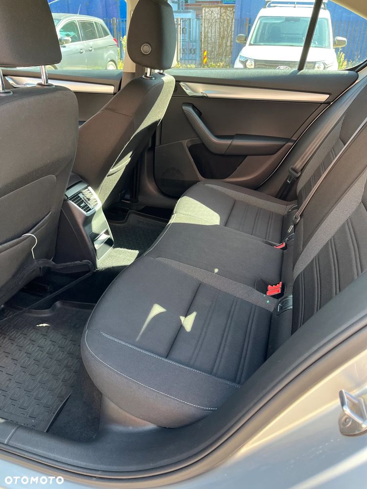 Skoda Octavia 1.4 TSI Ambition - 5