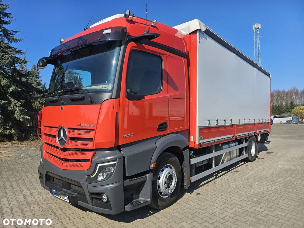 Mercedes-Benz Actros 1832