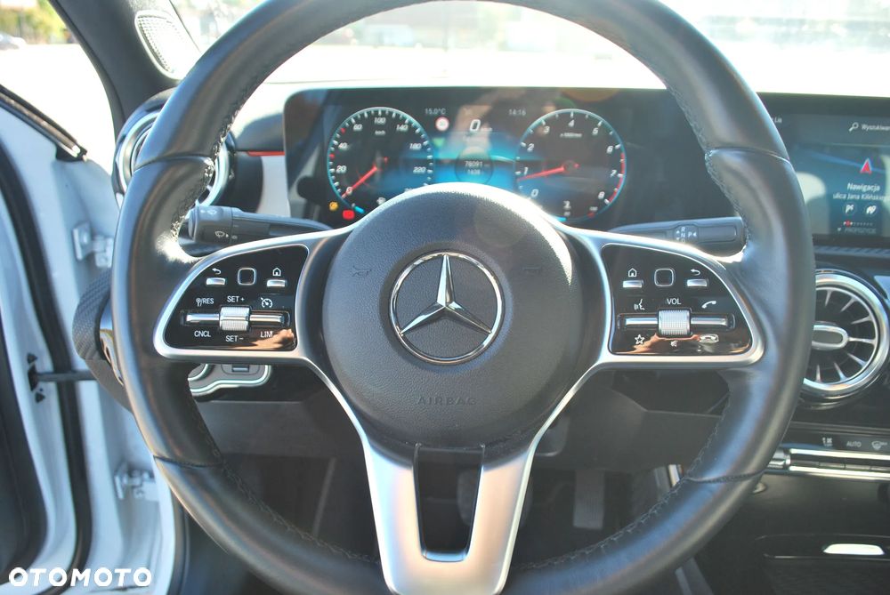 Mercedes-Benz Klasa A 200 Progressive 7G-DCT - 15
