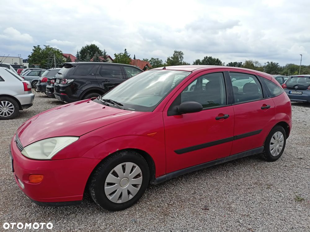 Ford Focus 1.6 Ambiente - 1