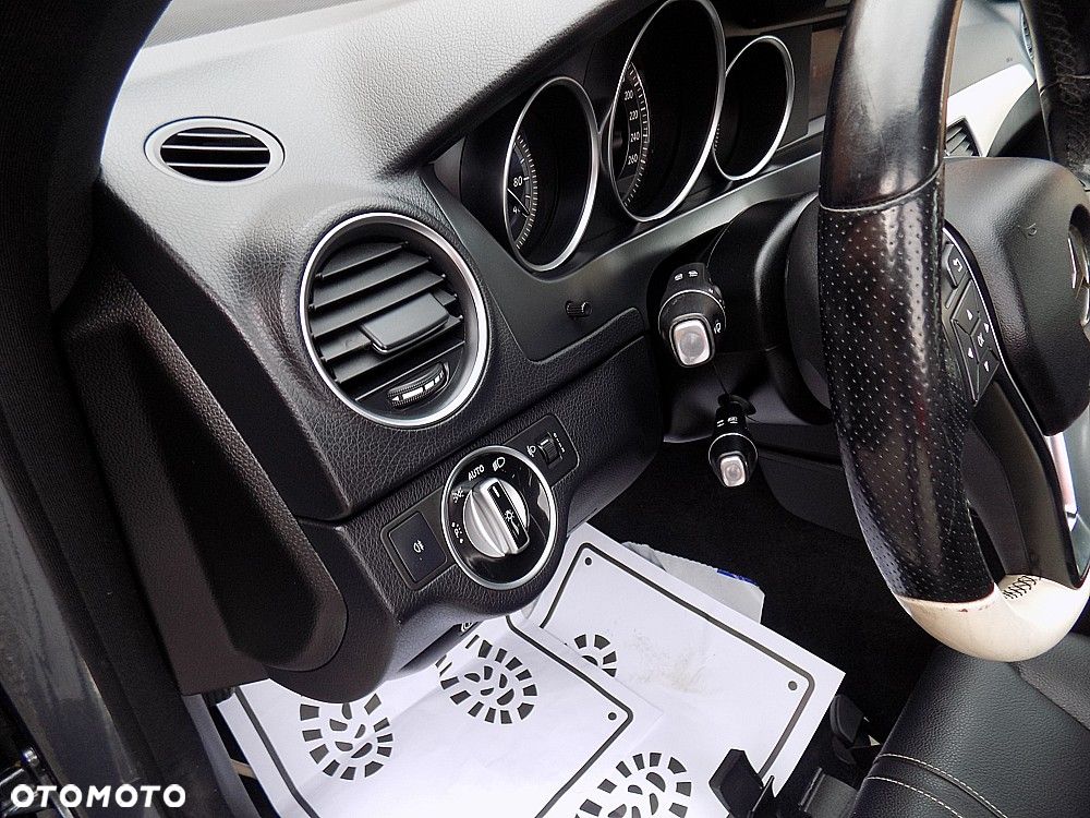 Mercedes-Benz Klasa C 200 CDI DPF (BlueEFFICIENCY) - 11