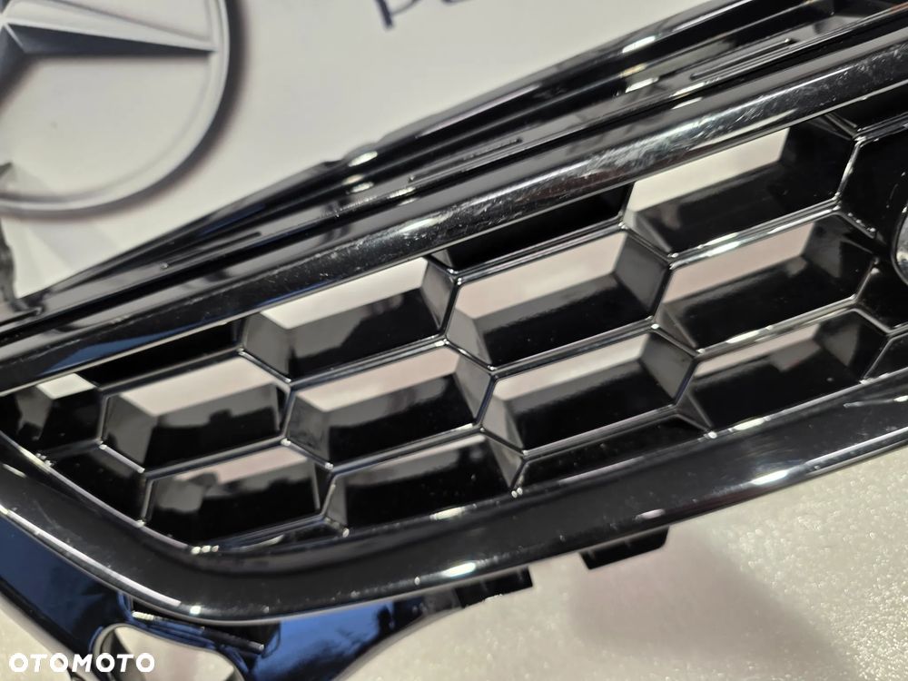 FORD MONDEO MK4 IV LIFT ST / TITANIUM ATRAPA / GRILL PRZEDNI PRZÓD , NR BS7J-8200-BCW , NR AUKCJI GL858 - 6