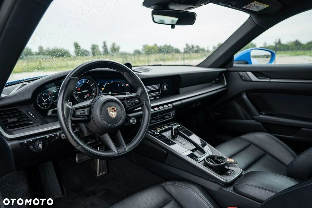 Porsche 911 Carrera S - 18