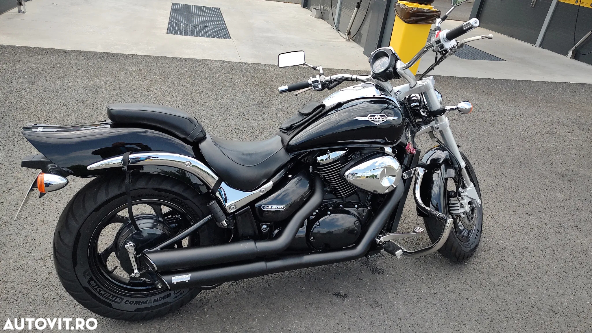 Suzuki Intruder M800 - 11