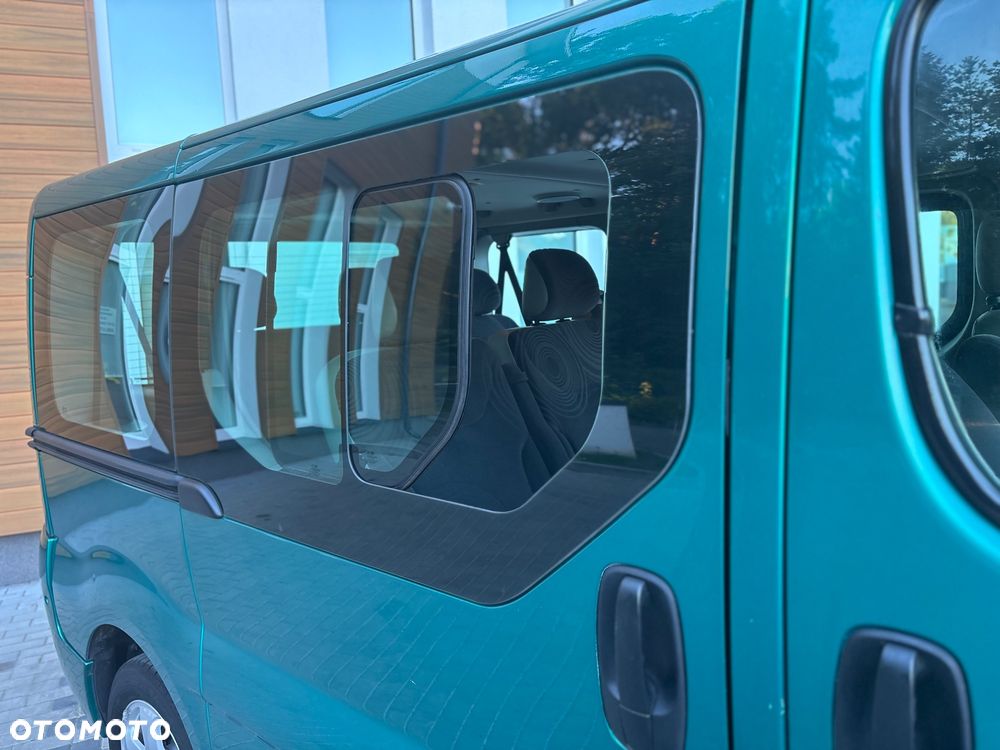 Renault Trafic L1H1 Passenger Lux - 12