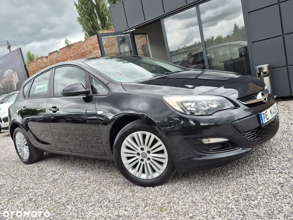 Opel Astra 1.6 CDTI Essentia - 18