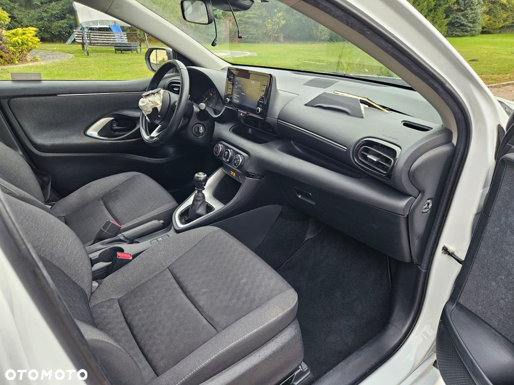 Toyota Yaris - 27