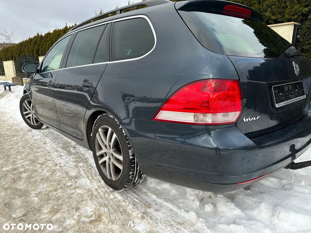 Volkswagen Golf - 10