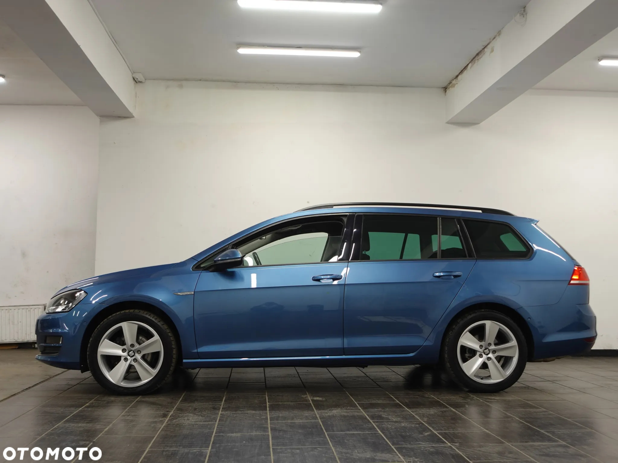 Volkswagen Golf 1.6 TDI 4Motion BlueMotion Technology Cup - 5