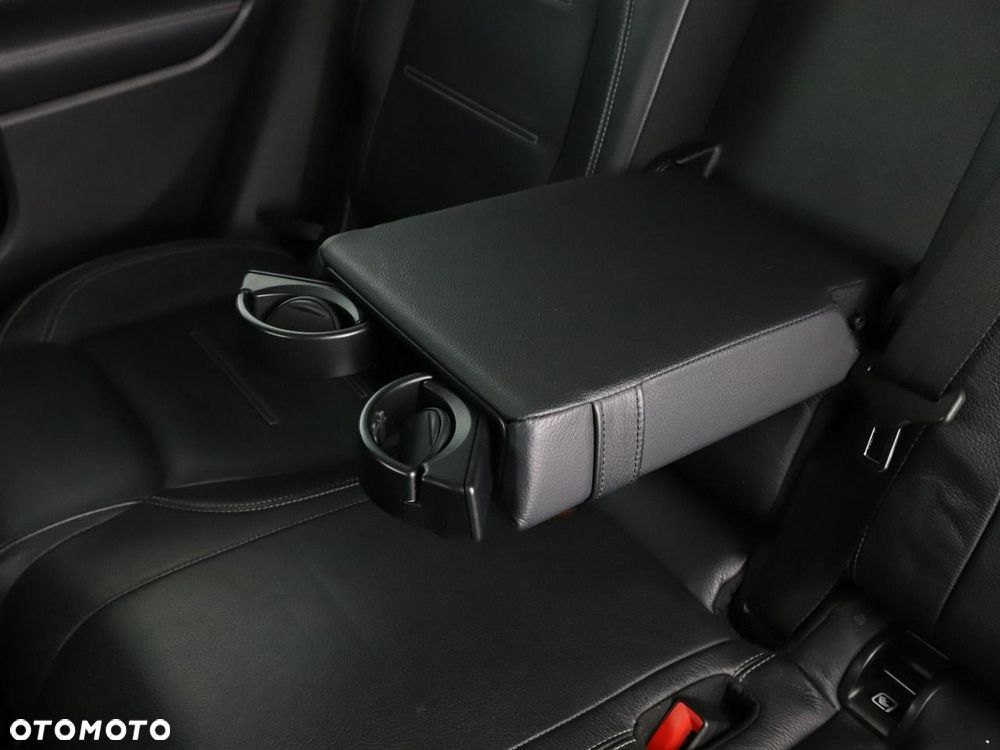 Mercedes-Benz GLB 200 d Progressive 8G-DCT - 41