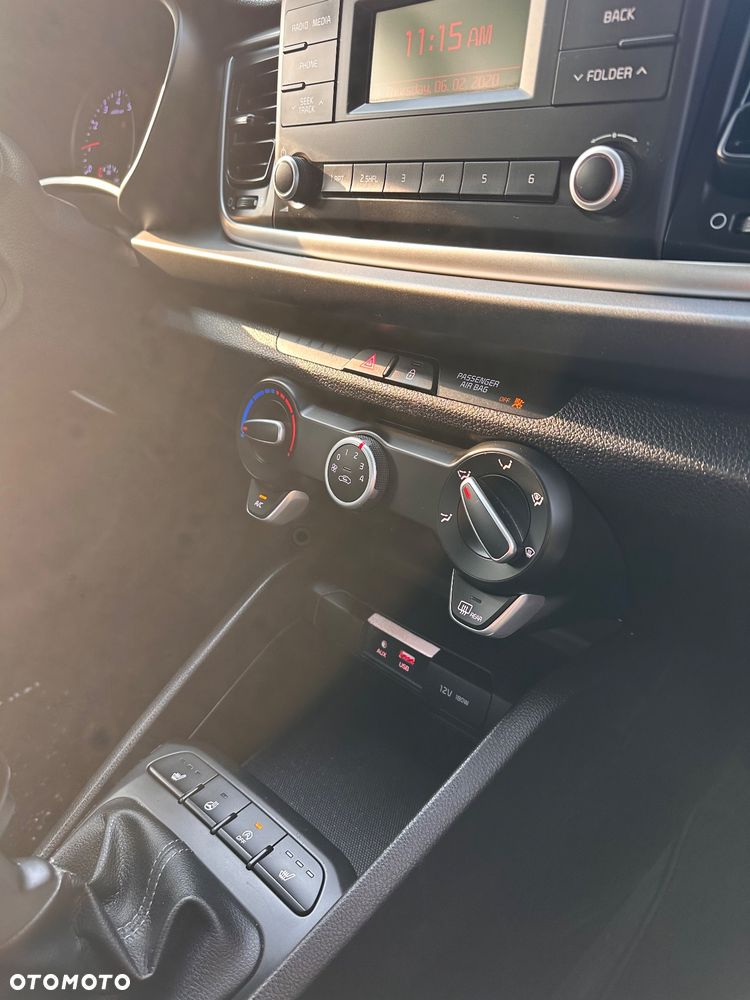 Kia Rio - 14