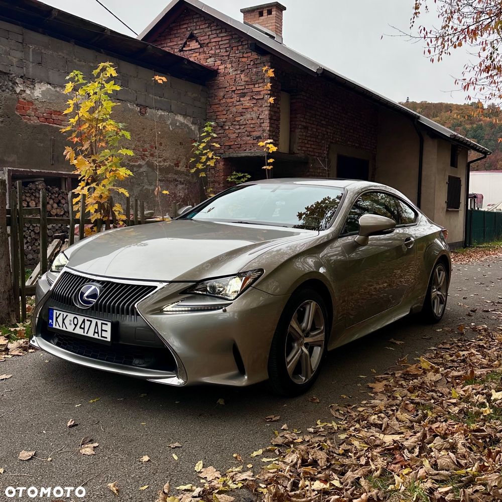 Lexus RC 300h - 9