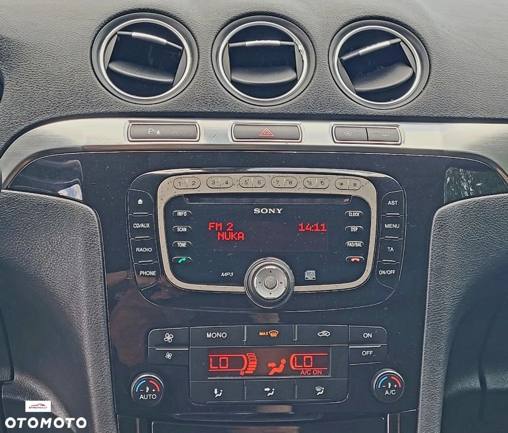 Ford S-Max - 13