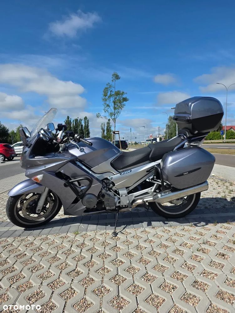 Yamaha FJR - 4