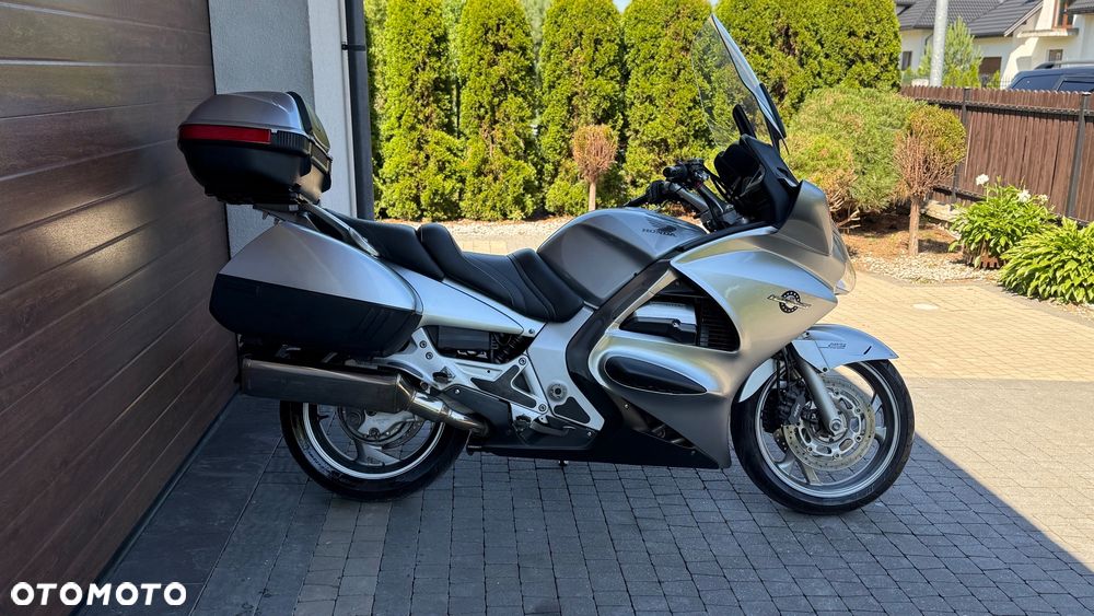 Honda ST - 4