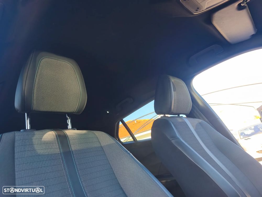 Peugeot 2008 - 9