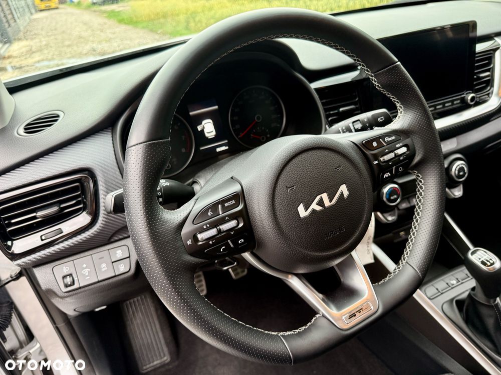 Kia Stonic 1.0 T-GDI 100 OPF Dream-Team Edition - 21