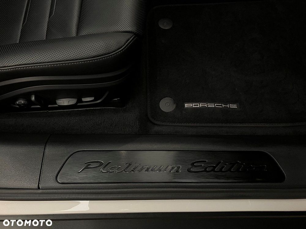 Porsche Panamera - 19