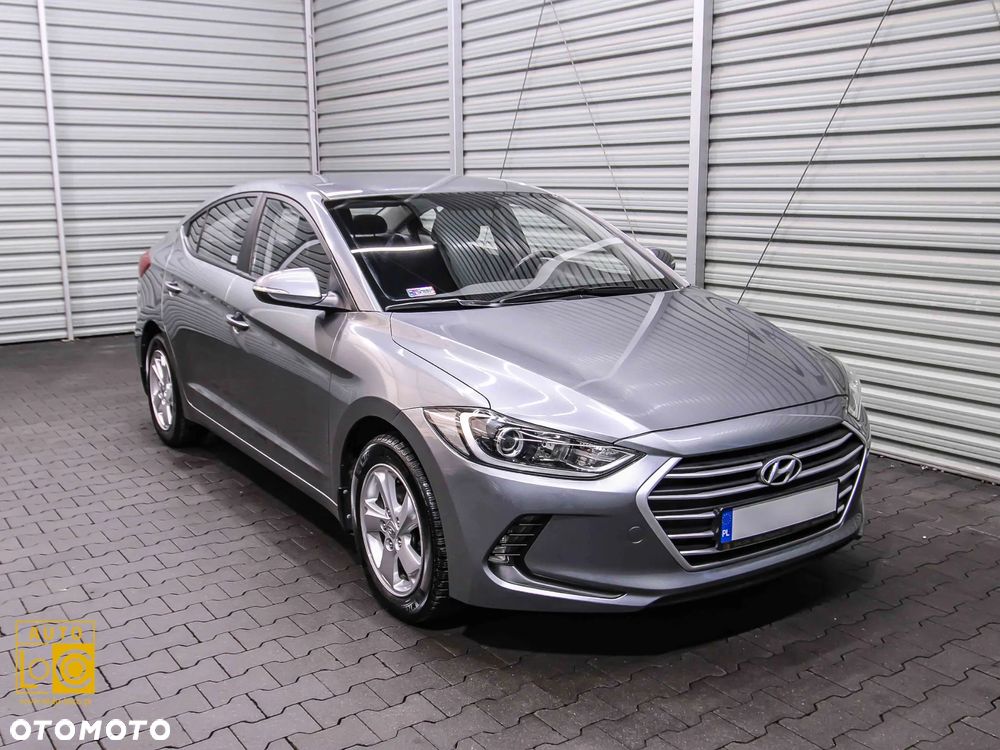 Hyundai Elantra 1.6 Comfort - 6